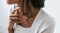 Schmuck reinigen und pflegen: Mit diesen einfachen Tipps strahlen deine Lieblingsstücke wie neu!