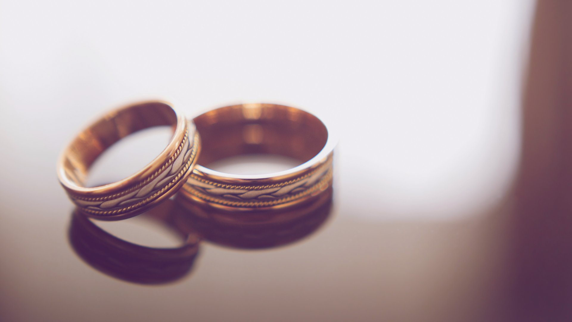 Bronzene Hochzeit Bedeutung, Geschenke & Sprüche zum 22. Jubiläum
