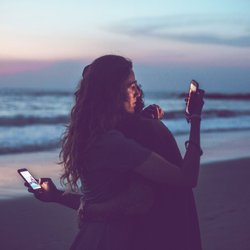 8 Gründe, warum du deine Beziehung ständig vergleichst (und wie du damit aufhörst)