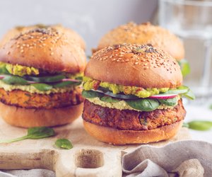Vegetarische Burger-Patties im Test: Das sind unsere Favoriten & Testsieger