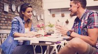 Die Körpersprache verliebter Männer deuten