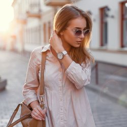 Trend-Accessoires unter 20 €: Handtaschen und Sonnenbrillen bei Bonprix