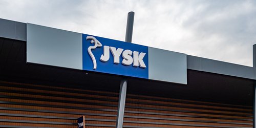 Skandinavisches Design: Dieser Sockel von Jysk peppt jede Ecke auf