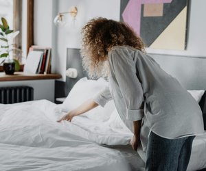 Matratze reinigen: Diese Hausmittel gegen Flecken hast du bestimmt zuhause
