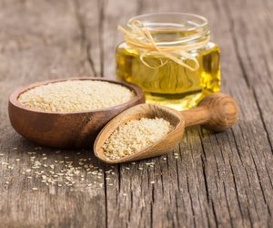 Gesundes Sesamöl: Diese positiven Wirkungen hat das Öl aus Sesamsamen
