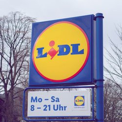 Für nur 6 Euro! Lidl hat die süßesten Rentier-Hausschuhe ever