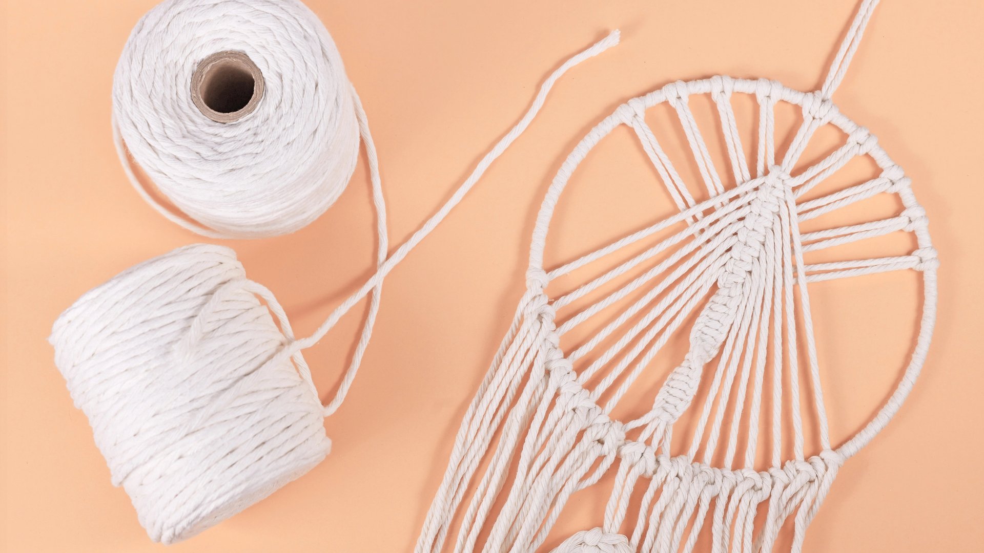 5-Makramee-Projekte-die-DIY-Anf-ngerinnen-gelingen