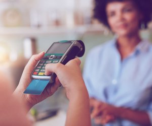 Was ist eine Debitkarte und wofür brauche ich sie?