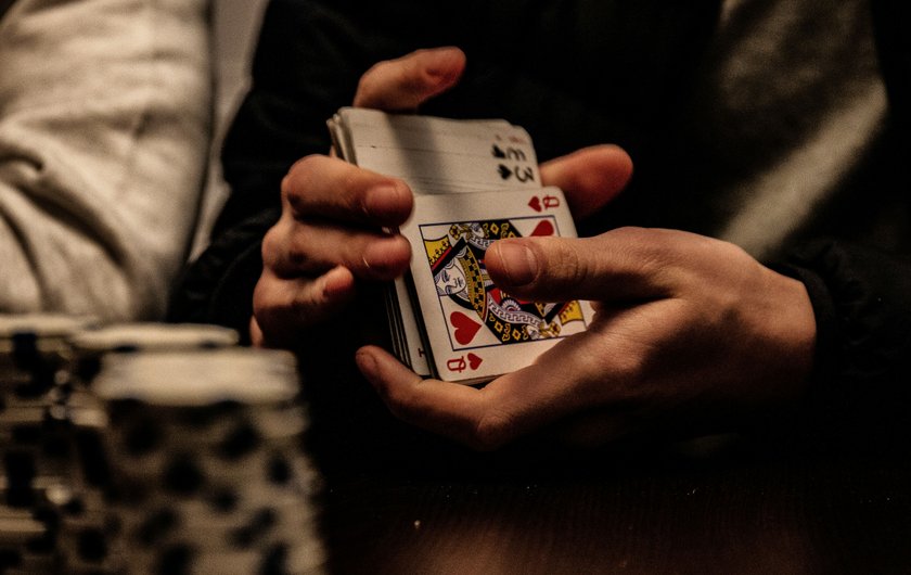 Kompakt & clever: Diese 12 Spiele passen in jedes Reisegepäck
