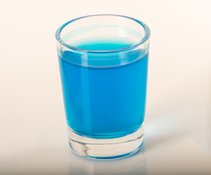blaue flüssigkeit blaue flüssigkeit