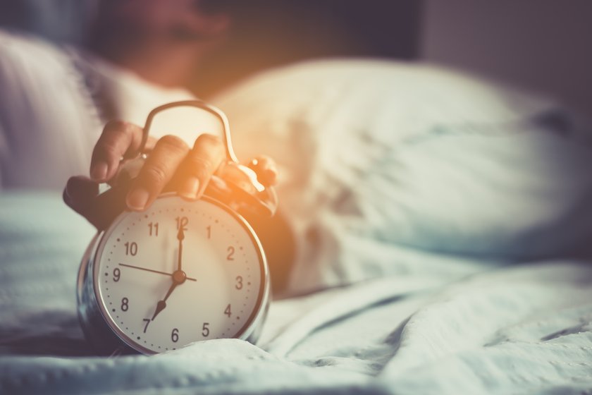 16 einfache Tricks, wie du trotz Vollmond gut schlafen kannst