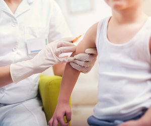 Reiseimpfungen für Kinder: Alle nötigen Impfungen nach Alter