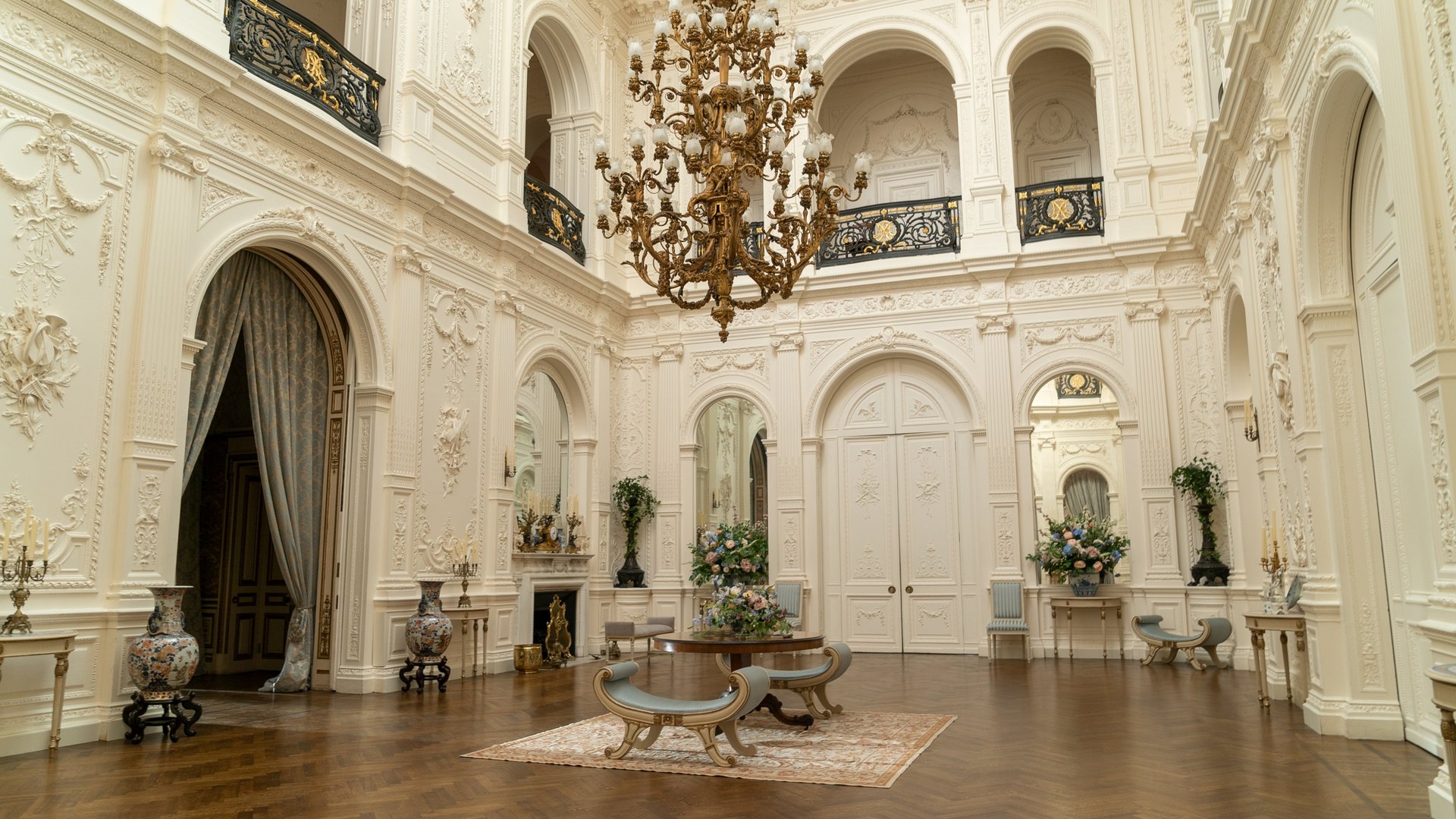Regency Interior: So bringst du die „Bridgerton“-Vibes in dein Zuhause