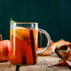 9 alkoholfreie Glühwein-Alternativen zum Selbstkochen