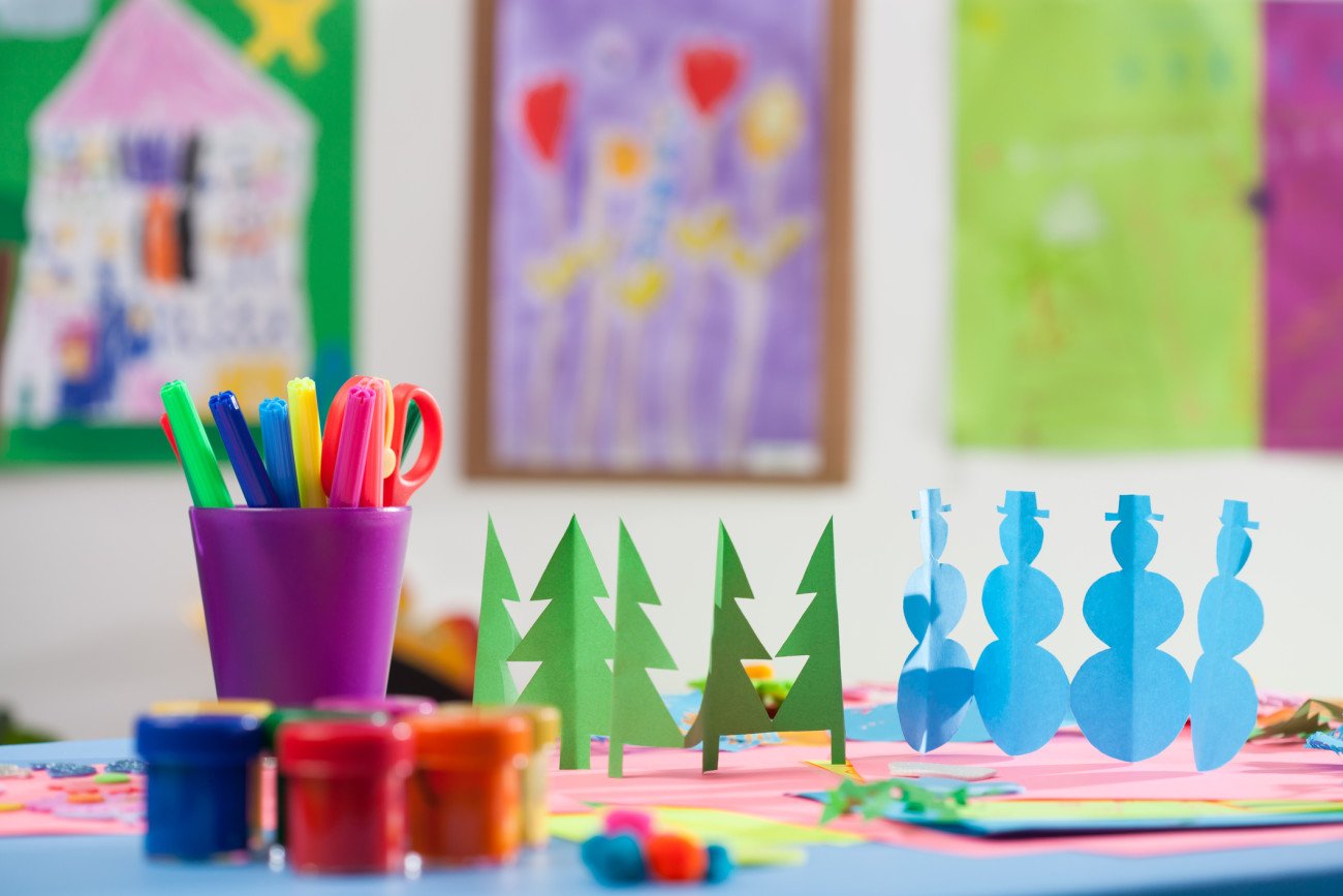 Weihnachten im Kindergarten feiern und basteln Weihnachten im Kindergarten feiern und basteln