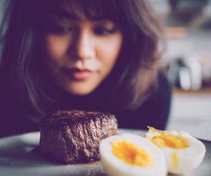 Ich war 20 Jahre vegan: Das ist passiert, seitdem ich wieder Fleisch, Milch & Eier esse