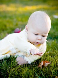 Spiele draußen sind spannend für Dein Baby Spiele draußen sind spannend für Dein Baby