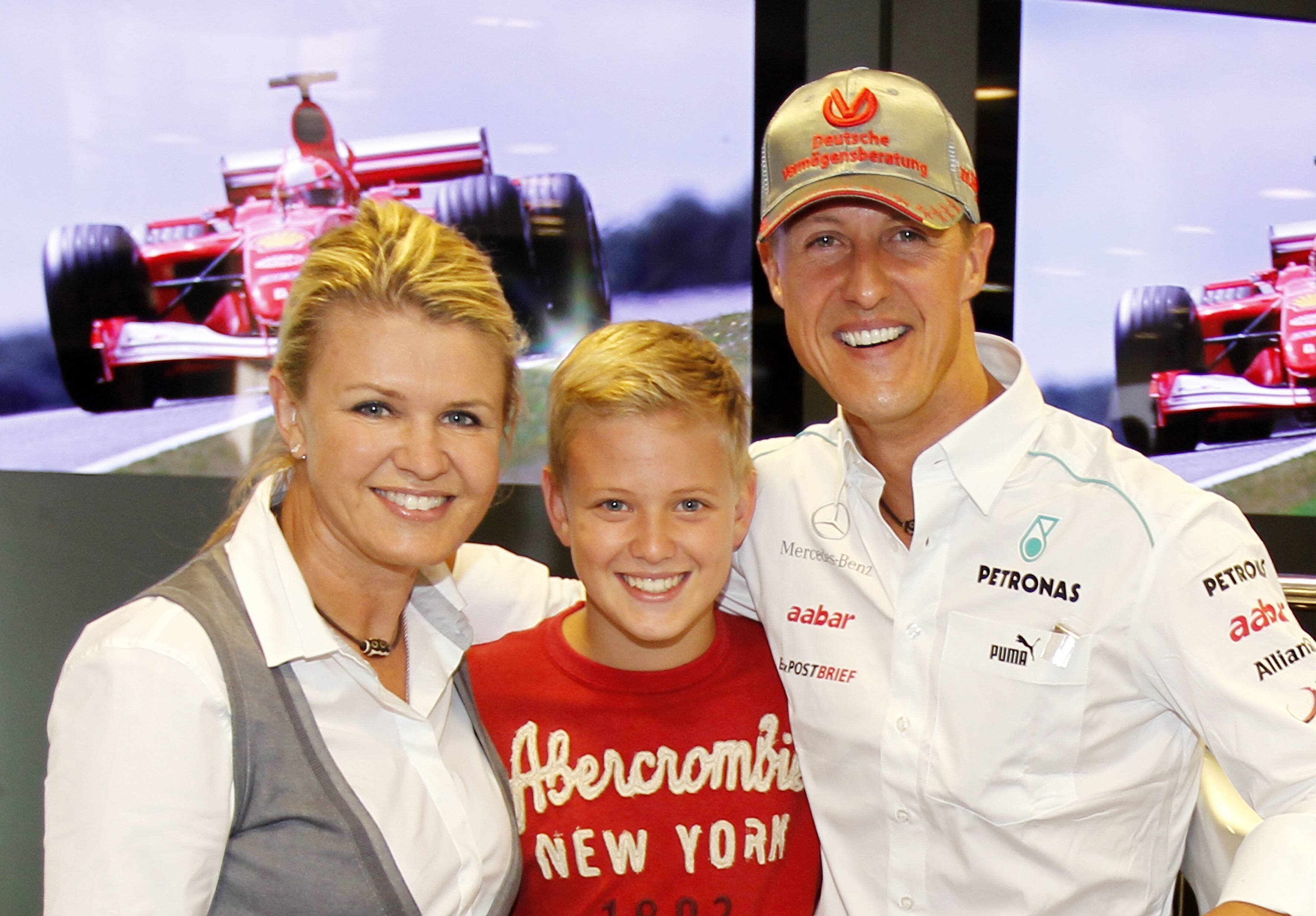 Corinna Schumacher verrät „Michael ist ja da, anders, aber er ist da!“