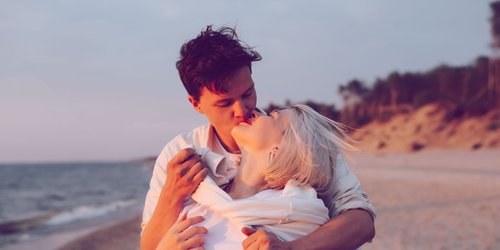 Glück oder Pech? Das erwartet dich diesen Monat – laut den Sternen!