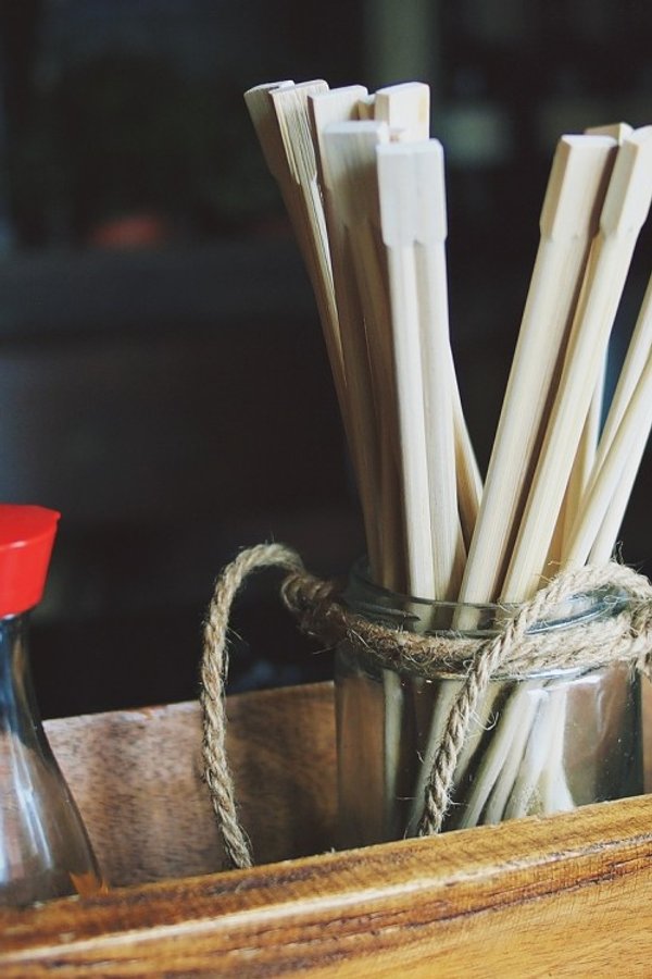 Wie isst man mit Stäbchen? Einfache Anleitung desired.de