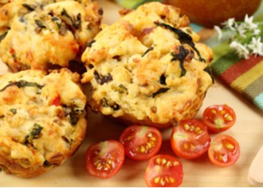 Herzhafte Muffins mit Tomaten und Rosmarin Herzhafte Muffins mit Tomaten und Rosmarin