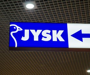 Wow-Effekt garantiert: Dieses eichefarbene Sideboard bei Jysk begeistert jeden