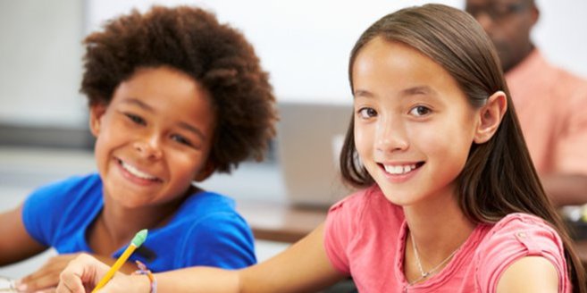 Internationale Schule: Kinder beim Lernen Internationale Schule: Kinder beim Lernen