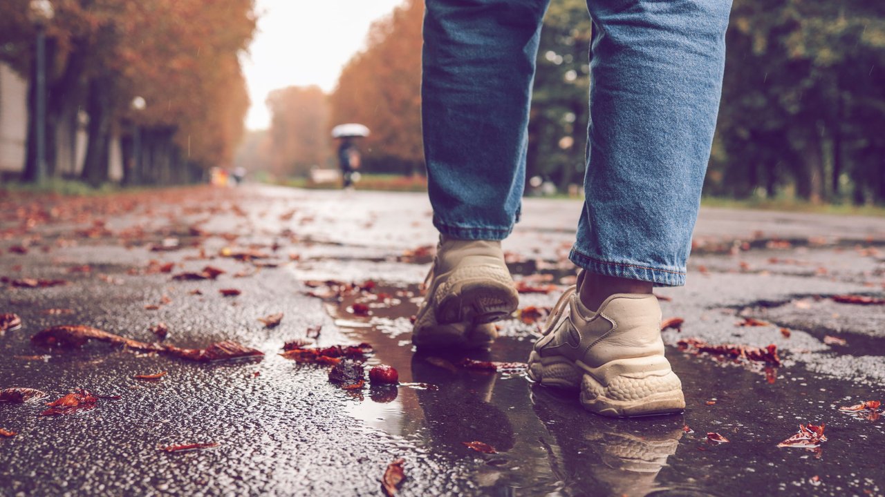 On Sneaker regenfest