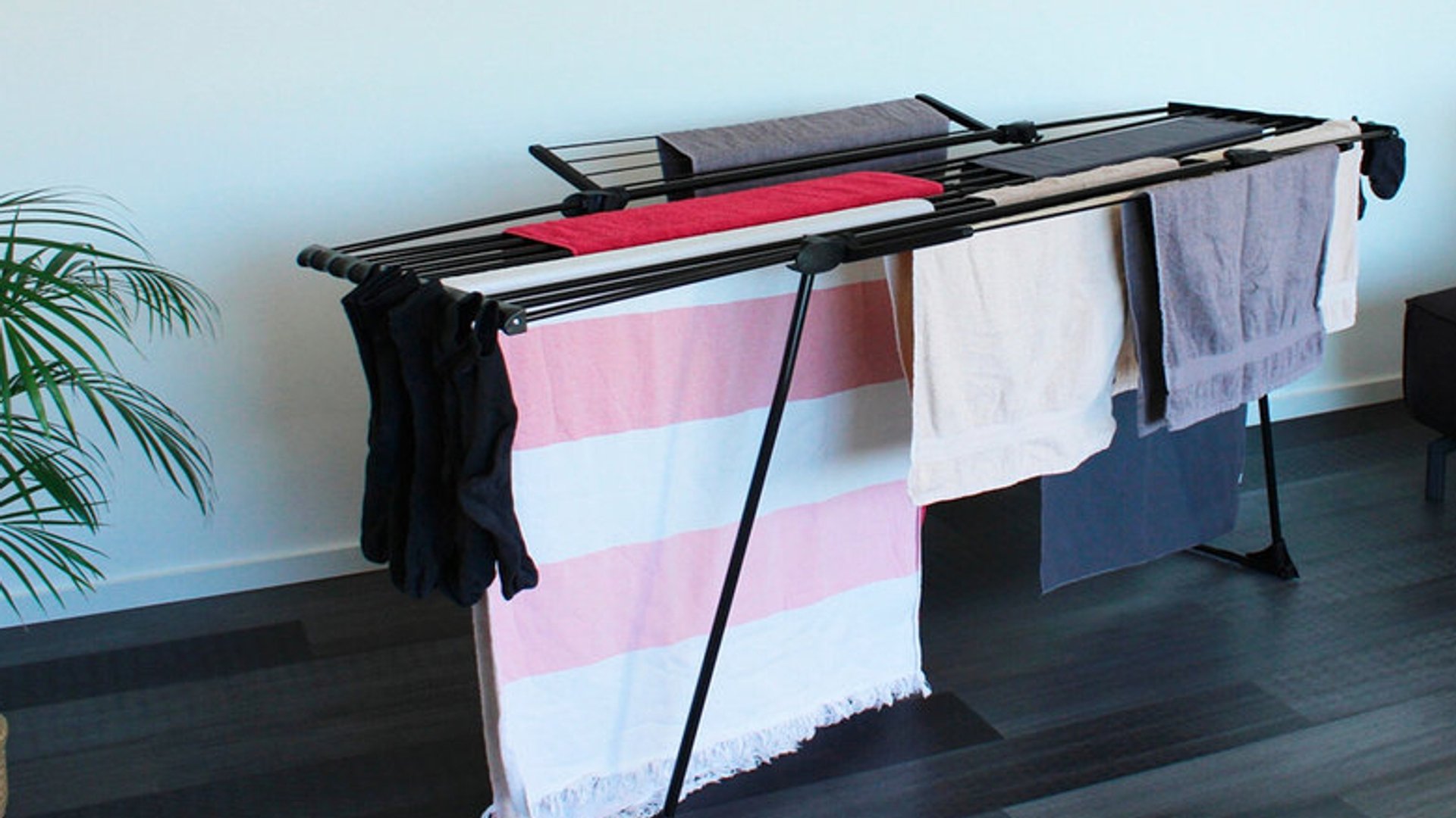 4-Tipps-um-W-schest-nder-in-der-Wohnung-zu-verstecken