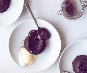 Lava-Kuchen Rezept aus 5 Zutaten: Das beste Dessert für Valentinstag!