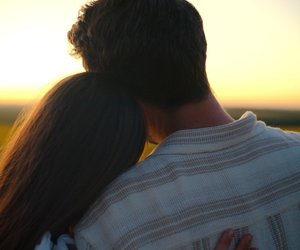 Persönlichkeitstest: Finde heraus, welche Love Language zu deinem Verhalten entspricht!