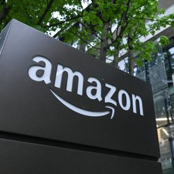 Perfekt fürs Picknick: Diese Amazon-Decke ist ein echter Liebling