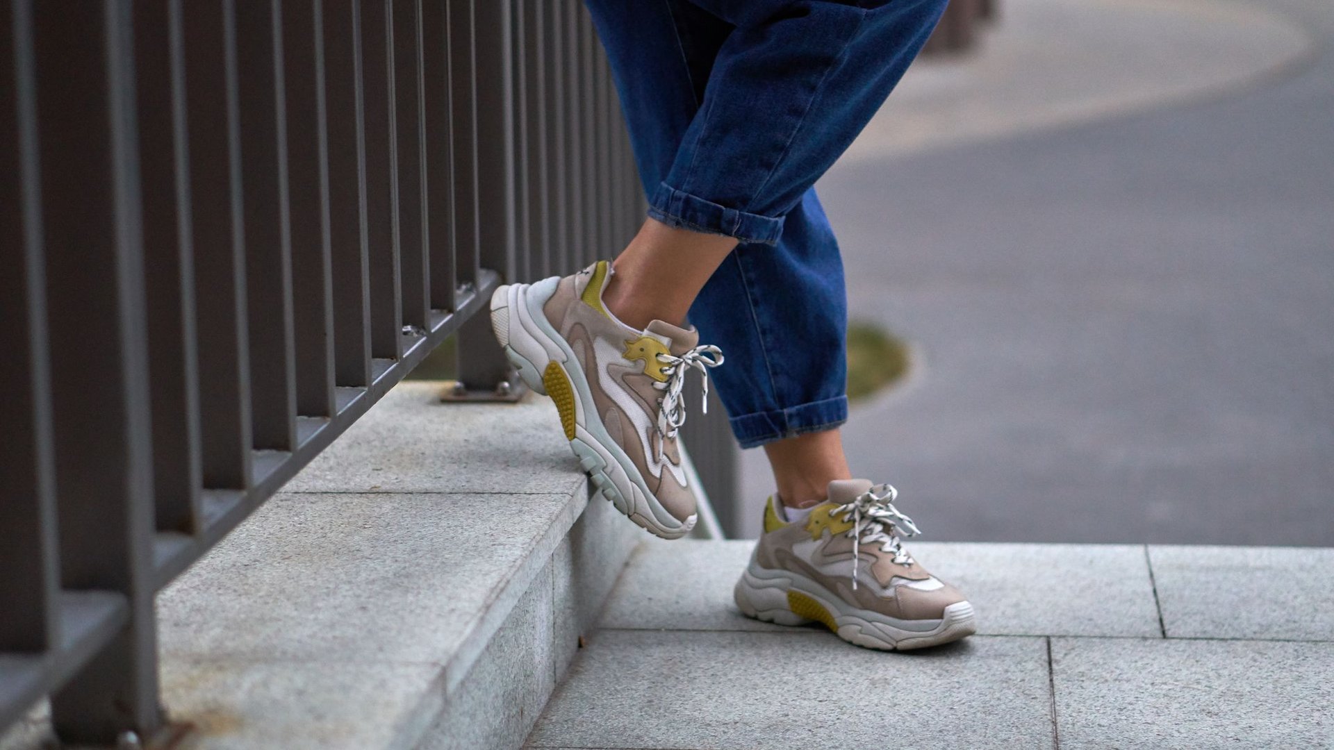 Fr-hlingstrend-2026-Mit-diesen-chunky-Sneakers-von-Bonprix-rockst-du-jedes-Outfit