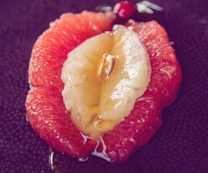 7 Lebensmittel, die deine Lust auf Sex zügeln