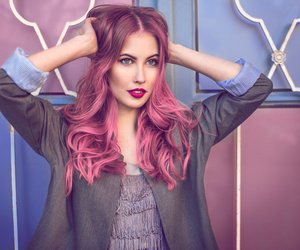 Blond, braun oder bunt: Wie oft darf man Haare färben?