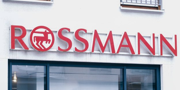 Beauty-Geheimtipp: Dieses Kräuter-Shampoo von Rossmann gibt es zum Mini-Preis