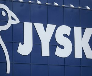 Stimmungsvolles Ambiente: Die 3-Euro LED-Kerze von Jysk für gemütliche Abende