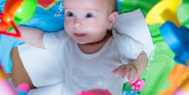 Bernsteinkette fürs Baby: Hilfe beim Zahnen!?