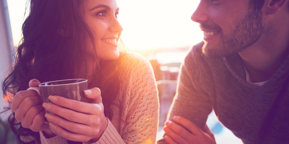 Single Leben: So könnt ihr auch außerhalb der Dating-Apps neue Männer kennenlernen!