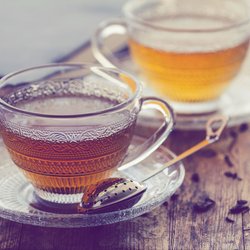 Grüner Tee vs. schwarzer Tee: Welcher ist wirklich gesünder?