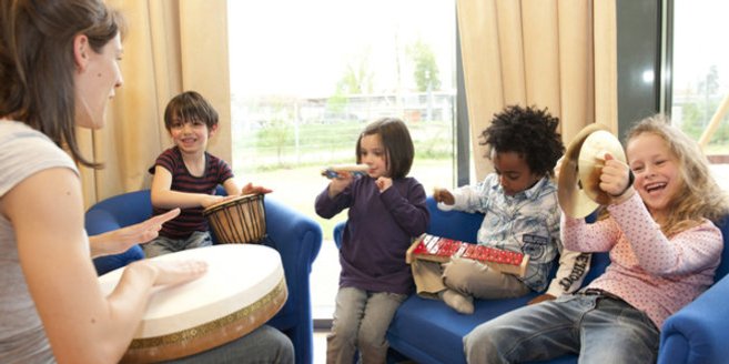 Spaß an Klanggeschichten im Kindergarten. Spaß an Klanggeschichten im Kindergarten.