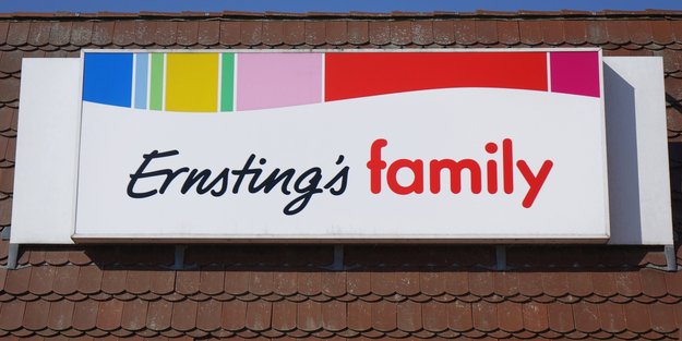 Weihnachtszauber im Kerzenschein: Ernsting’s family begeistert mit dieser besonderen Kerze