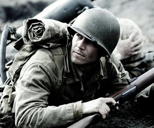 Nichts hält die Frau in diesem historischen Roman von Charlotte Link auf