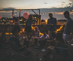 Diese Solar-Lichterkette verwandelt deinen Außenbereich in eine Wohlfühloase