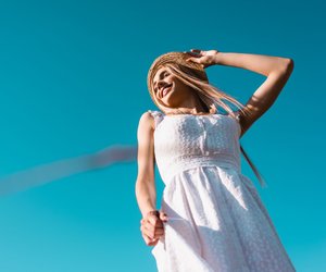 Ein Muss für dein Gepäck: Das sind die schönsten 5 Kleider von Bonprix für deinen Urlaub!