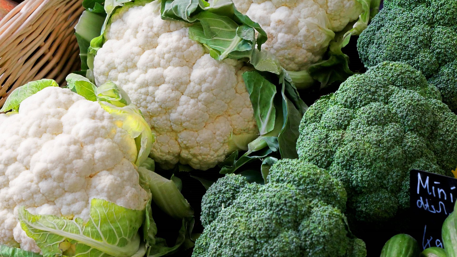Brokkoli-vs-Blumenkohl-Was-ist-ist-ges-nder-