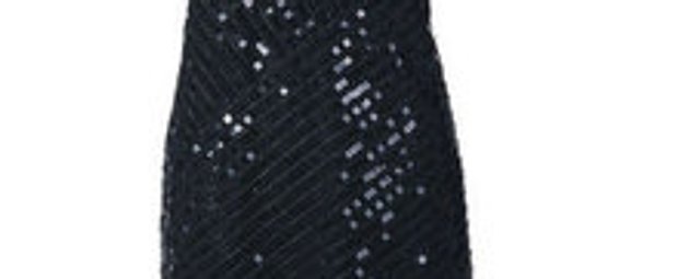 Das Cocktailkleid ist über und über mit Pailetten bestickt.
