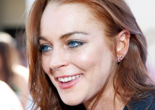 Lindsay Lohan mit blauen Kontaktlinsen Lindsay Lohan mit blauen Kontaktlinsen
