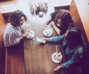 Dreierfreundschaften: Die schönsten und schwierigsten Momente – und wie sie richtig gut funktionieren