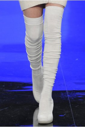 Der neue Sockenschuh von Lacoste- neuer Modetrend. Der neue Sockenschuh von Lacoste- neuer Modetrend.